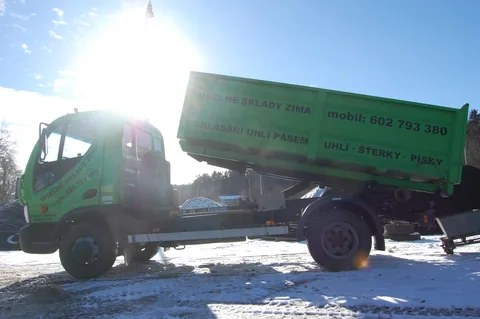 Sklápění nákladu